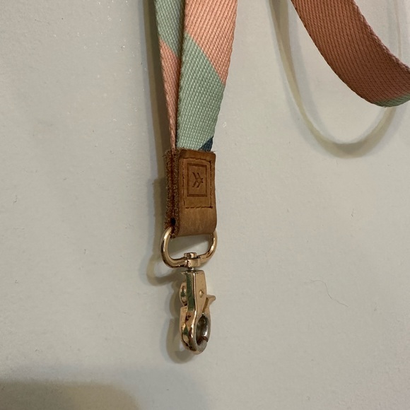 Thread wallets lanyard - Picture 2 of 3